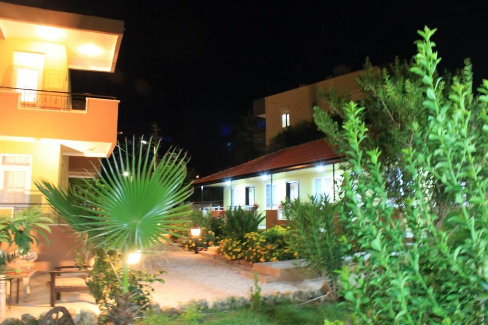 Esmeralda Apart Butik Otel คิซิลอท ภายนอก รูปภาพ